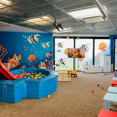 Lägenhet Marine Prywatny Widok Na Morze Basen Sauna Jacuzzi 5 Pietro Kołobrzeg