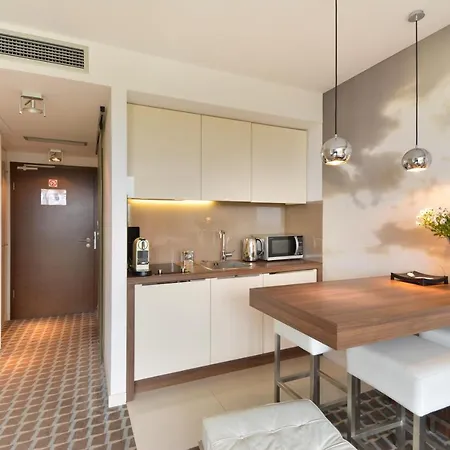 Marine Prywatny Widok Na Morze Basen Sauna Jacuzzi 5 Pietro Appartement Kołobrzeg