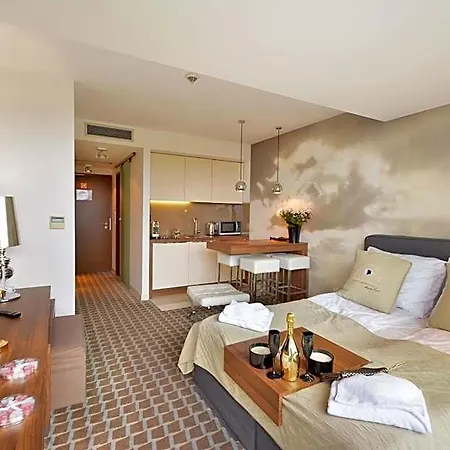 Διαμέρισμα Marine Prywatny Widok Na Morze Basen Sauna Jacuzzi 5 Pietro Kołobrzeg