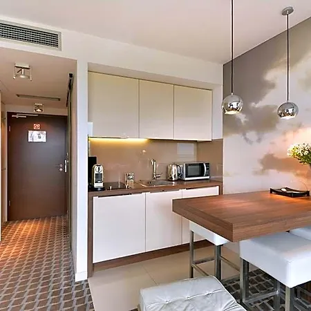 Διαμέρισμα Marine Prywatny Widok Na Morze Basen Sauna Jacuzzi 5 Pietro *