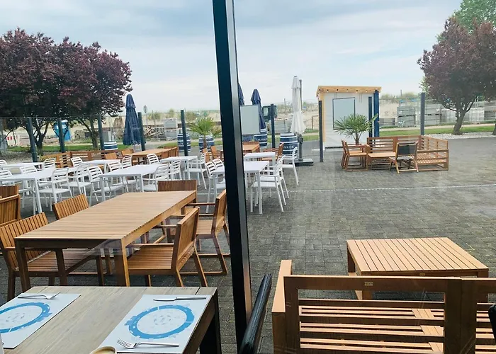 Marine Prywatny Widok Na Morze Basen Sauna Jacuzzi 5 Pietro Kołobrzeg