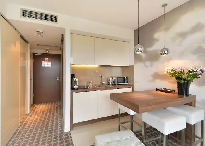 Marine Prywatny Widok Na Morze Basen Sauna Jacuzzi 5 Pietro Apartament Kołobrzeg